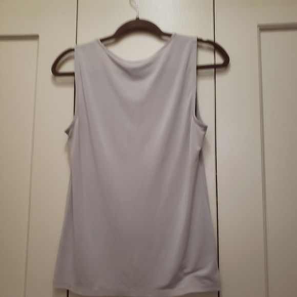 3/$25 Ann Taylor Women Sleeveless Top - Picture 3 of 4